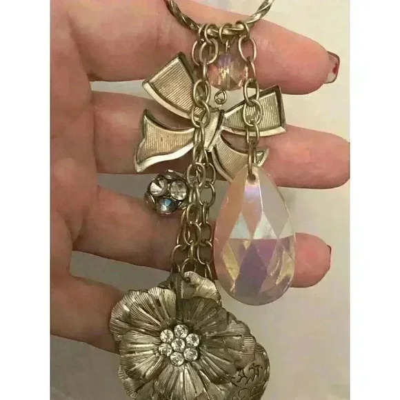 Vintage Necklace Flower Heart Key Bow Pink Bead Pendant Junk Journal Spine Jewel - Picture 3 of 9